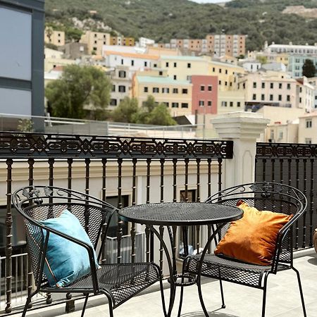 Master Penthouse Double Room Ensuite With Private Terrace - Grand Central House Gibraltar Zewnętrze zdjęcie